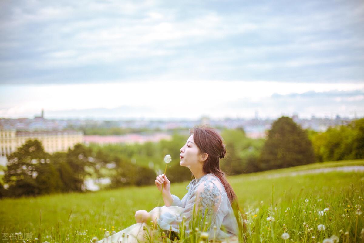 两个月没来月经肚子涨，探索潜在原因与应对策略